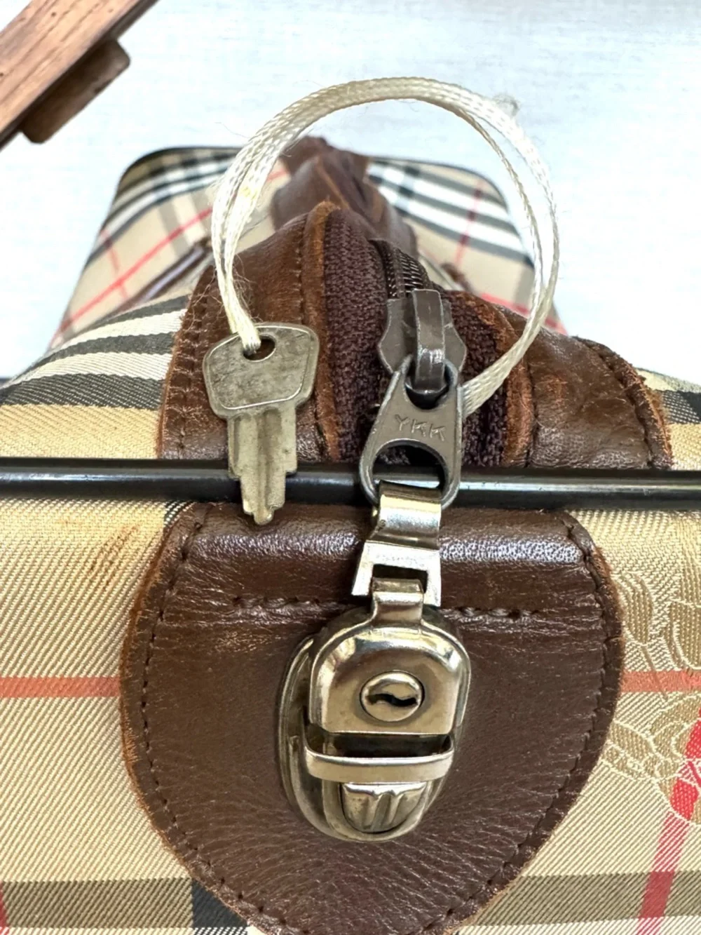 BURBERRYS Vintage Nova Check Travel Duffel Leather Lined Bag EUC